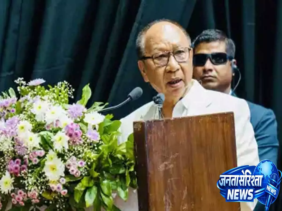 Imphal: मणिपुर मुख्यमंत्री ने जनसांख्यिकीय बदलाव के मुद्दे पर केंद्र के पैनल का किया स्वागत Imphal: मणिपुर मुख्यमंत्री ने जनसांख्यिकीय बदलाव के मुद्दे पर केंद्र के पैनल का किया स्वागत
