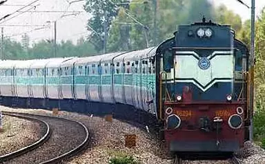 Tambaram–सेनगोट्टई ट्रेन को रोजाना चलाने की मांग तेज, रेलवे बोर्ड से मंजूरी का इंतजार Tambaram–सेनगोट्टई ट्रेन को रोजाना चलाने की मांग तेज, रेलवे बोर्ड से मंजूरी का इंतजार