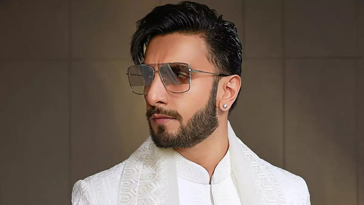 FWICE विवाद के बीच भी रणवीर सिंह की फिल्म ‘प्रलय’ की शूटिंग तय समय पर FWICE विवाद के बीच भी रणवीर सिंह की फिल्म ‘प्रलय’ की शूटिंग तय समय पर