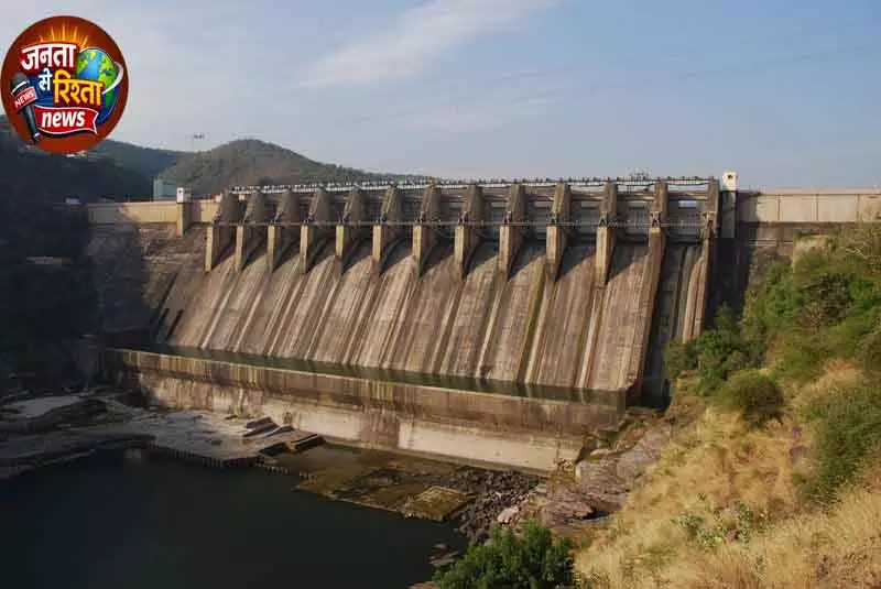 Shimla स्थानीय लोगों ने परियोजना के खिलाफ जताया आक्रोश Shimla स्थानीय लोगों ने परियोजना के खिलाफ जताया आक्रोश