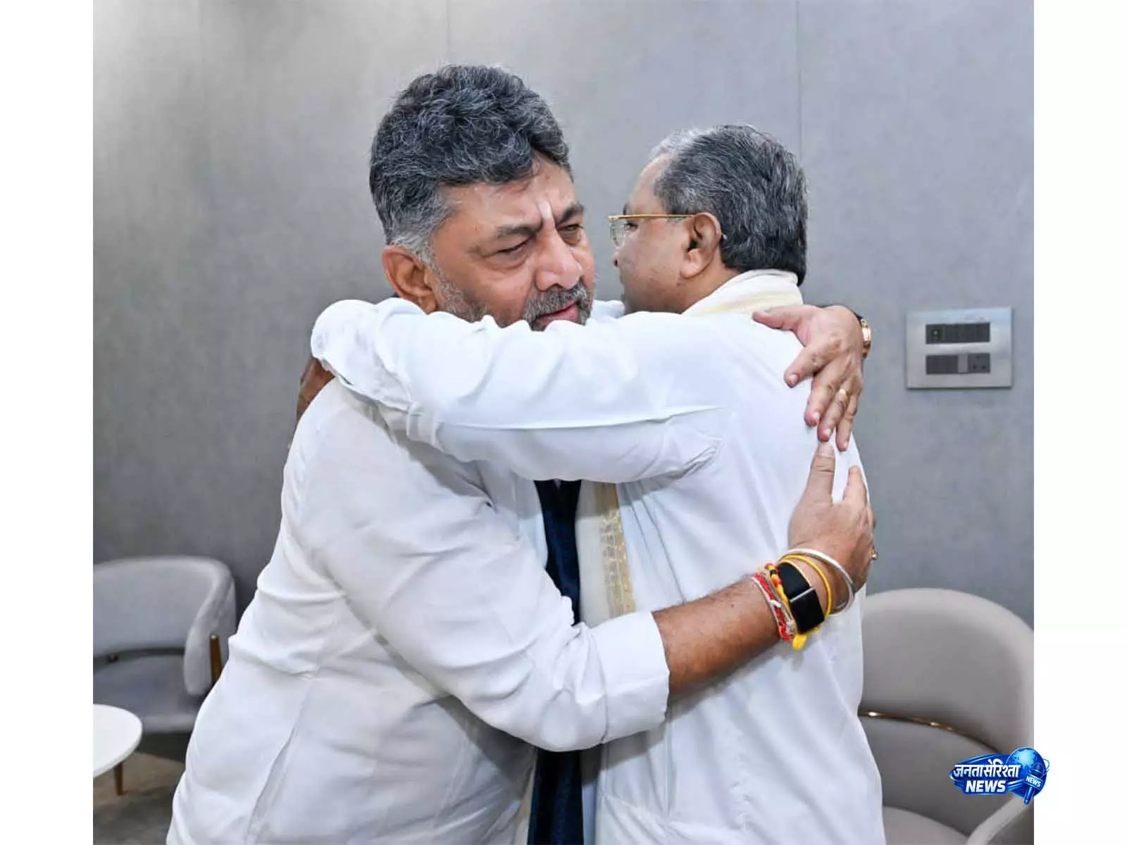 एकता ही हमारी ताकत है!: नेतृत्व में आसन्न बदलाव के बीच Karnataka कांग्रेस ने साझा किया भावुक पोस्ट एकता ही हमारी ताकत है!: नेतृत्व में आसन्न बदलाव के बीच Karnataka कांग्रेस ने साझा किया भावुक पोस्ट