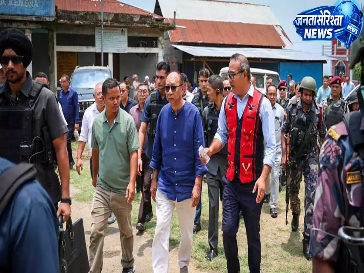 Manipur: छह नगा नागरिकों के अपहरण मामले में चार आरोपियों को गिरफ्तार, सीएम ने बताया मामला गंभीर Manipur: छह नगा नागरिकों के अपहरण मामले में चार आरोपियों को गिरफ्तार, सीएम ने बताया मामला गंभीर