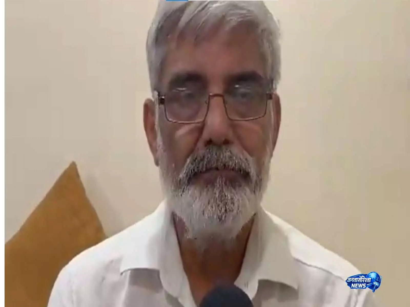 त्विशा शर्मा मौत मामला: पिता नव निधि शर्मा ने CBI जांच पर भरोसा जताया, HC ने आरोपी की अग्रिम ज़मानत रद्द की त्विशा शर्मा मौत मामला: पिता नव निधि शर्मा ने CBI जांच पर भरोसा जताया, HC ने आरोपी की अग्रिम ज़मानत रद्द की