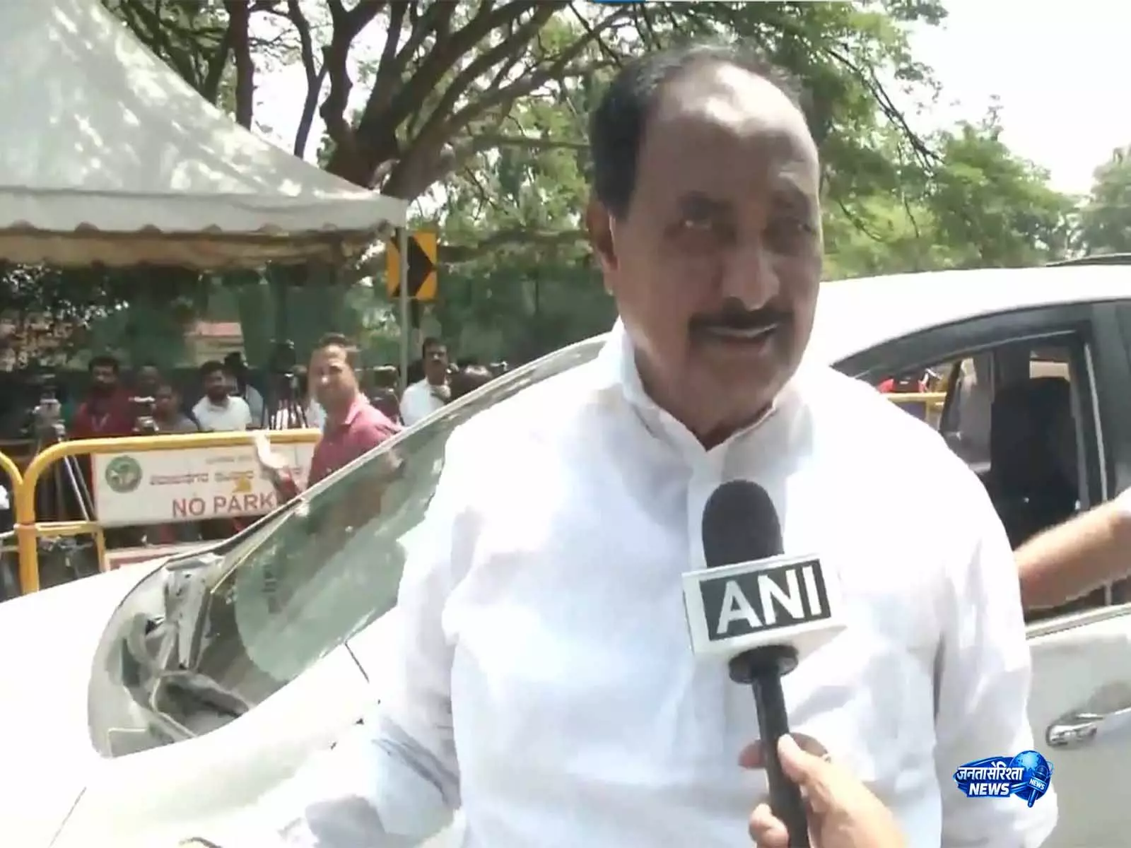 हम आलाकमान के फ़ैसलों का पालन करते हैं: कर्नाटक CM बदलाव पर कांग्रेस विधायक अल्लमप्रभु पाटिल हम आलाकमान के फ़ैसलों का पालन करते हैं: कर्नाटक CM बदलाव पर कांग्रेस विधायक अल्लमप्रभु पाटिल
