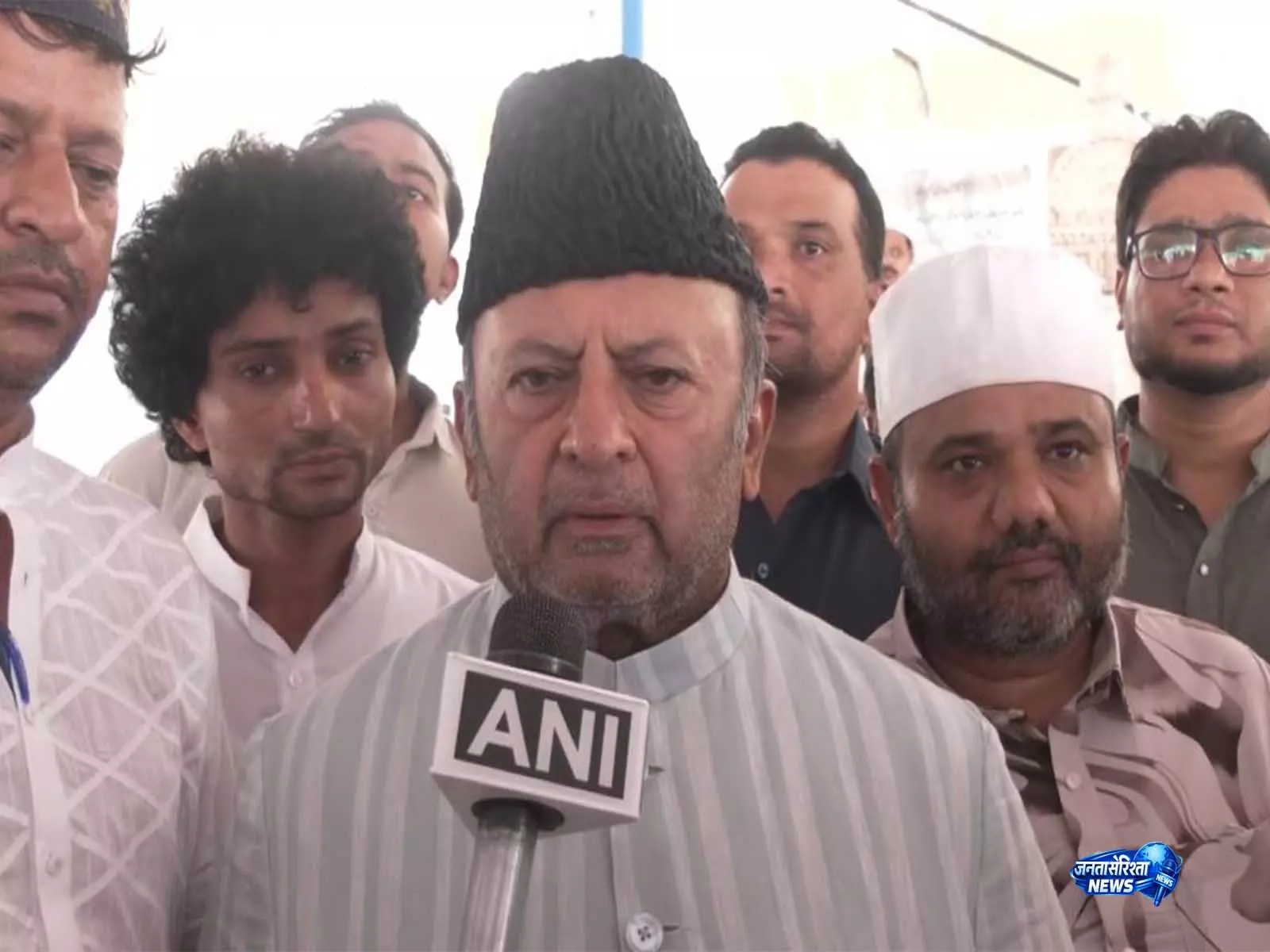 AIMIM विधायक मीर ज़ुल्फ़िकार अली ने ईद-उल-अज़हा की दीं शुभकामनाएँ AIMIM विधायक मीर ज़ुल्फ़िकार अली ने ईद-उल-अज़हा की दीं शुभकामनाएँ