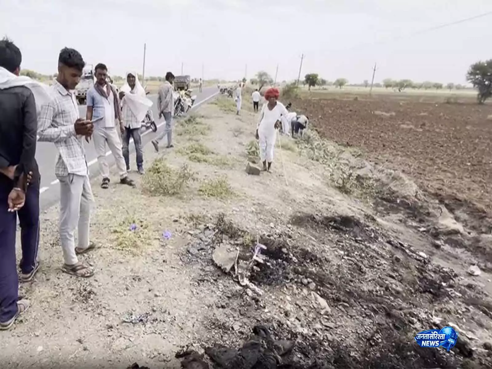 Ajmer में जली हुई कार में चार लोग मृत पाए गए, एक पूर्व सरपंच भी शामिल, पुलिस जांच जारी Ajmer में जली हुई कार में चार लोग मृत पाए गए, एक पूर्व सरपंच भी शामिल, पुलिस जांच जारी