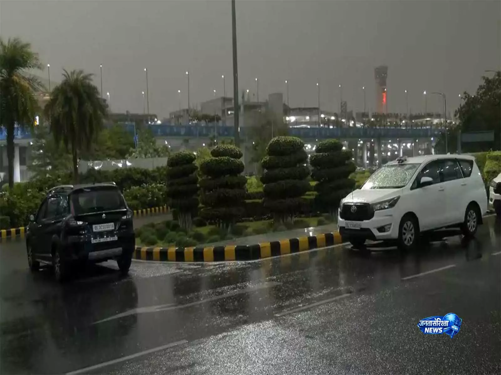 बारिश से तपती दिल्ली-NCR को राहत, अगले कुछ दिनों तक लू से मिलेगी मुक्ति बारिश से तपती दिल्ली-NCR को राहत, अगले कुछ दिनों तक लू से मिलेगी मुक्ति