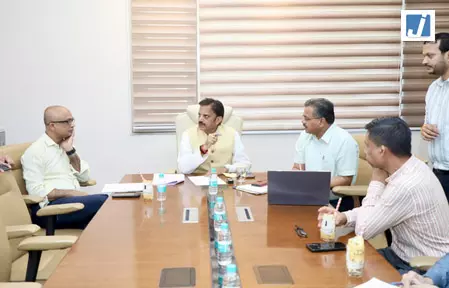 मध्य प्रदेश के दूरस्थ क्षेत्रों में चिकित्सकों की भर्ती को प्राथमिकता दी जाए: राजेंद्र शुक्ल मध्य प्रदेश के दूरस्थ क्षेत्रों में चिकित्सकों की भर्ती को प्राथमिकता दी जाए: राजेंद्र शुक्ल