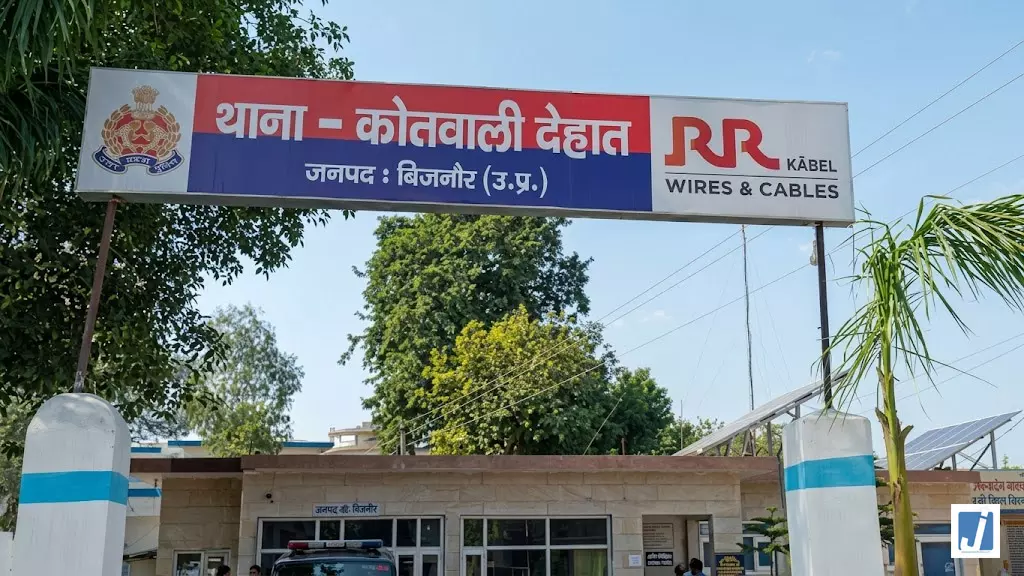 IVF से मां बनी महिला और नवजात बेटी को धमकी, क्यों... IVF से मां बनी महिला और नवजात बेटी को धमकी, क्यों...