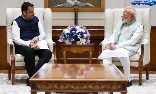 CM ने प्रधानमंत्री मोदी से की मुलाकात, विकास परियोजनाओं पर चर्चा CM ने प्रधानमंत्री मोदी से की मुलाकात, विकास परियोजनाओं पर चर्चा