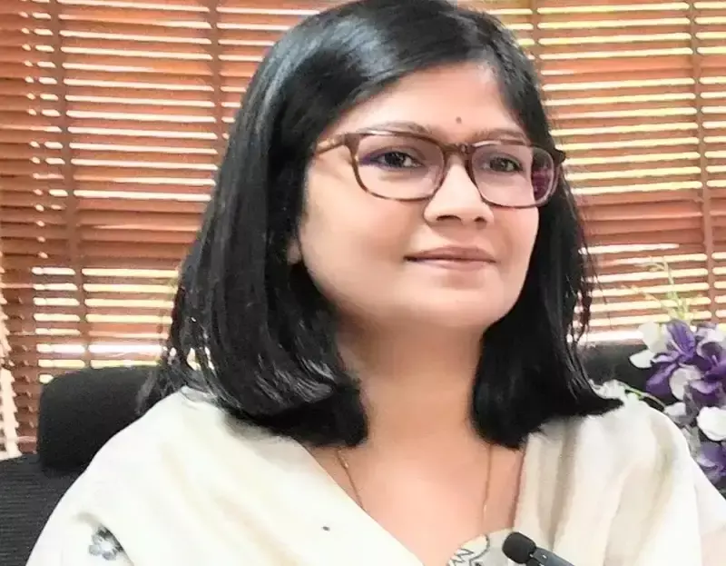 Gwalior: कार्य में लापरवाही बरतने पर दो कर्मचारी निलंबित Gwalior: कार्य में लापरवाही बरतने पर दो कर्मचारी निलंबित