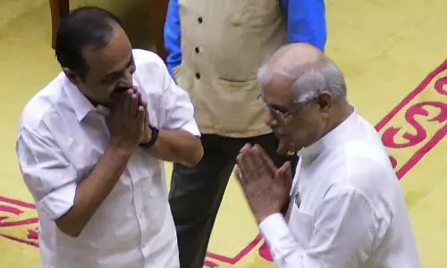 Kerala : विधानसभा में ‘वंदे मातरम’ विवाद, राज्यपाल राजेंद्र अर्लेकर ने जताई नाराज़गी
