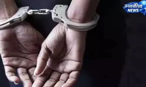 सजायाफ्ता आरोपी समेत महिला तस्कर अरेस्ट
