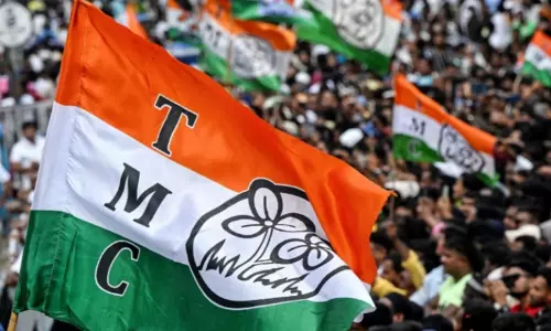 TMC असम प्रमुख अभिजीत मजूमदार का इस्तीफा, पार्टी पर लगाए गंभीर आरोप TMC असम प्रमुख अभिजीत मजूमदार का इस्तीफा, पार्टी पर लगाए गंभीर आरोप