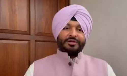 Chandigarh: रवनीत सिंह बिट्टू के बयान पर एससी आयोग सख्त, एसएसपी से मांगी रिपोर्ट Chandigarh: रवनीत सिंह बिट्टू के बयान पर एससी आयोग सख्त, एसएसपी से मांगी रिपोर्ट