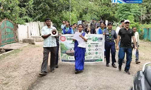 रेलवे कॉलोनियों में क्लीन एयर ग्रीन स्पेस जागरूकता अभियान चलाया रेलवे कॉलोनियों में क्लीन एयर ग्रीन स्पेस जागरूकता अभियान चलाया