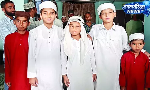 मंडी में धूमधाम से मनाया गया ईद-उल-अजहा का पर्व मंडी में धूमधाम से मनाया गया ईद-उल-अजहा का पर्व