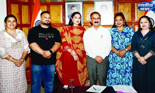 पार्षदों ने सीएम से चंबा के विकास में मांगा सहयोग पार्षदों ने सीएम से चंबा के विकास में मांगा सहयोग