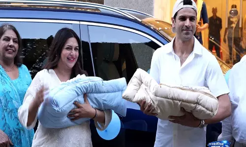 Divyanka Tripathi और विवेक दहिया अपने नवजात जुड़वा बच्चों के साथ पहली बार नज़र आए