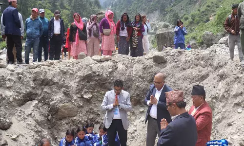 Nepal के मनांग जिले में भारतीय सहायता से बनने वाले अस्पताल की आधारशिला रखी गई Nepal के मनांग जिले में भारतीय सहायता से बनने वाले अस्पताल की आधारशिला रखी गई