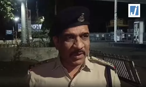 जबलपुर में निर्माण कार्य के दौरान मिला 12 किलो का जिंदा बम, जांच जारी जबलपुर में निर्माण कार्य के दौरान मिला 12 किलो का जिंदा बम, जांच जारी