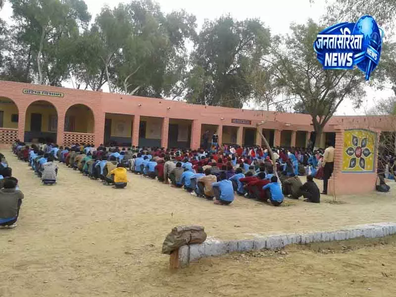 Sirsa के 14 सरकारी स्कूलों को CM एक्सीलेंस प्रोजेक्ट के लिए चुना गया Sirsa के 14 सरकारी स्कूलों को CM एक्सीलेंस प्रोजेक्ट के लिए चुना गया