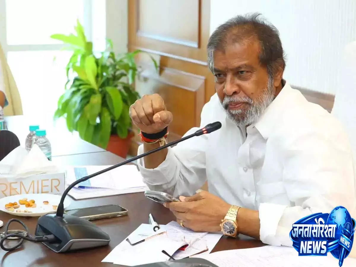 Telangana : इंस्टीट्यूट ऑफ मेडिकल साइंसेज में पुरुष और महिला डॉक्टरों के लिए अलग-अलग हॉस्टल होंगे Telangana : इंस्टीट्यूट ऑफ मेडिकल साइंसेज में पुरुष और महिला डॉक्टरों के लिए अलग-अलग हॉस्टल होंगे