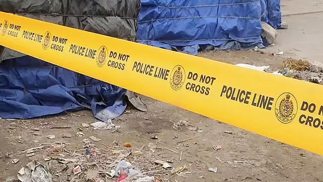 Pimpri-चिंचवड़ में नकली शराब से 11 की मौत, पुलिस जांच में जुटी Pimpri-चिंचवड़ में नकली शराब से 11 की मौत, पुलिस जांच में जुटी