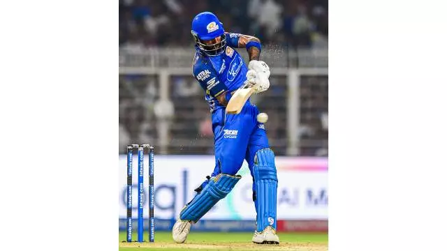 IPL 2026 के मुश्किल सीज़न के बाद हार्दिक पांड्या की मुंबई इंडियंस का भविष्य अनिश्चित IPL 2026 के मुश्किल सीज़न के बाद हार्दिक पांड्या की मुंबई इंडियंस का भविष्य अनिश्चित