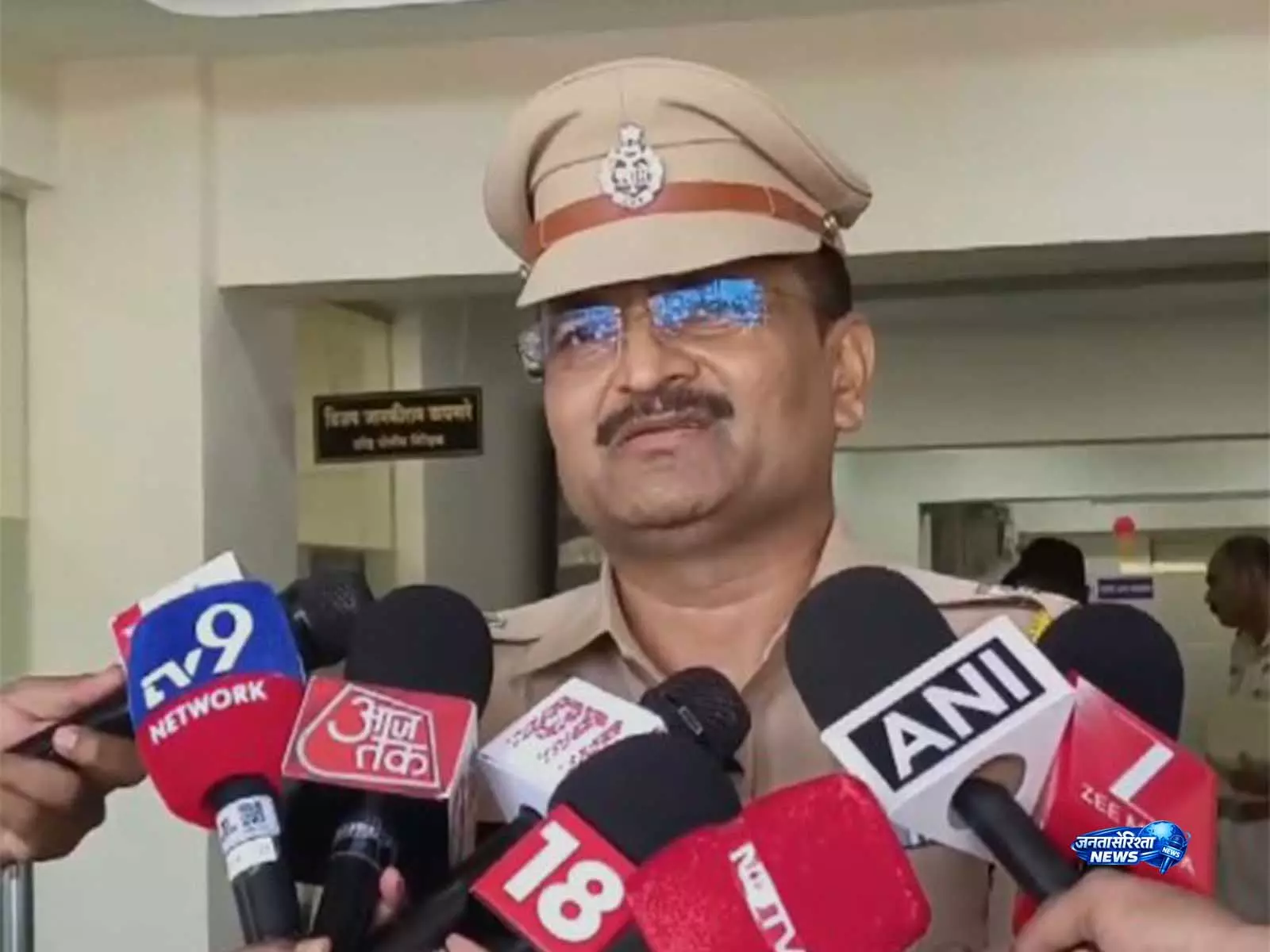 Pune में 2 दिनों में 8 मौतों के बाद अवैध शराब सप्लाई की जांच, पिंपरी-चिंचवड़ में एक गिरफ्तार Pune में 2 दिनों में 8 मौतों के बाद अवैध शराब सप्लाई की जांच, पिंपरी-चिंचवड़ में एक गिरफ्तार
