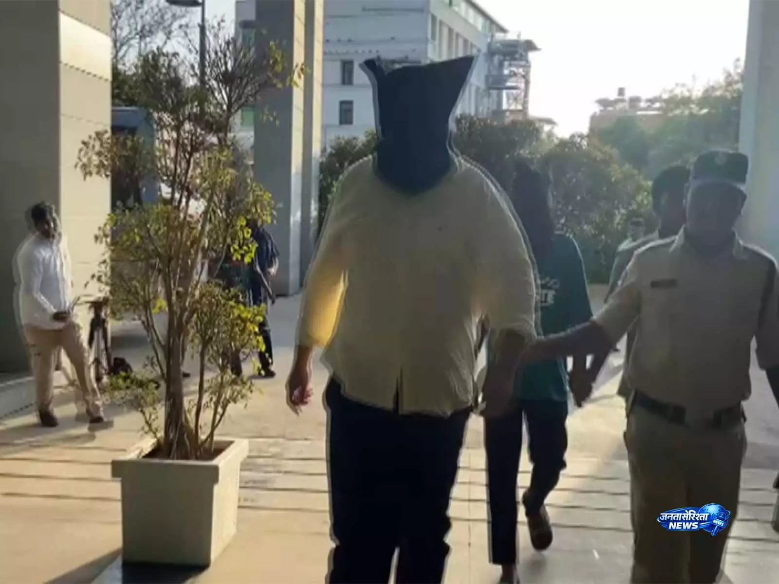 वक्फ वकील हत्या मामले में Congress नेता के पिता गिरफ्तार वक्फ वकील हत्या मामले में Congress नेता के पिता गिरफ्तार