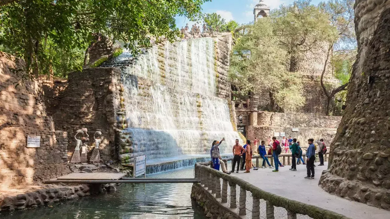 Chandigarh: हरियाणा में सात टूरिस्ट कॉम्प्लेक्स पर हेरिटेज वॉक का आयोजन Chandigarh: हरियाणा में सात टूरिस्ट कॉम्प्लेक्स पर हेरिटेज वॉक का आयोजन