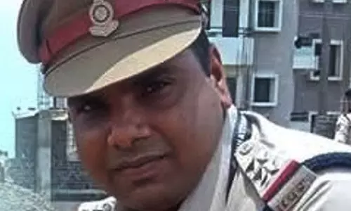 थाना प्रभारी ने शराब जब्ती के बाद कोचिया के साथ कर लिया सेटिंग, सस्पेंड