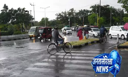 Chandigarh में बारिश से मिली गर्मी से राहत Chandigarh में बारिश से मिली गर्मी से राहत