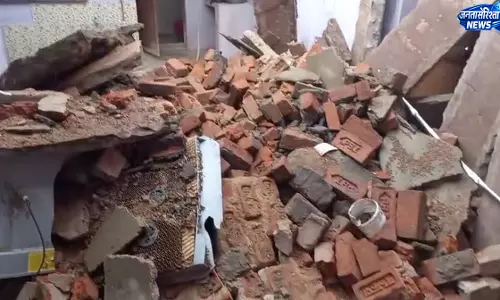 Gwalior-भिंड में आंधी और बिजली गिरने से 3 की मौत, नौतपा के बीच मौसम ने मचाई तबाही Gwalior-भिंड में आंधी और बिजली गिरने से 3 की मौत, नौतपा के बीच मौसम ने मचाई तबाही