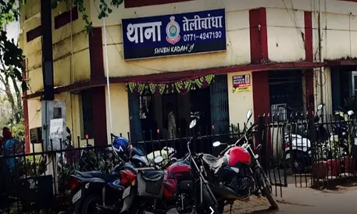 अधिकारी के पारिवारिक विवाद में कूदा फर्जी पत्रकार, मोबाइल लेकर फरार
