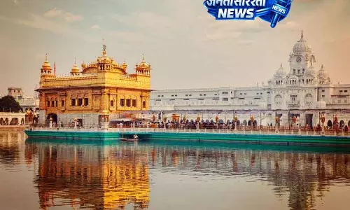 Amritsar स्वर्ण मंदिर की सेवा परंपरा में कड़ाह प्रसाद की अहमियत Amritsar स्वर्ण मंदिर की सेवा परंपरा में कड़ाह प्रसाद की अहमियत