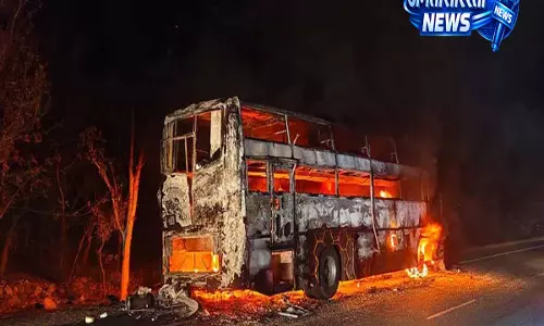 Nalgonda में हैदराबाद-काकीनाडा बस में लगी आग, 36 यात्री सुरक्षित निकाले गए