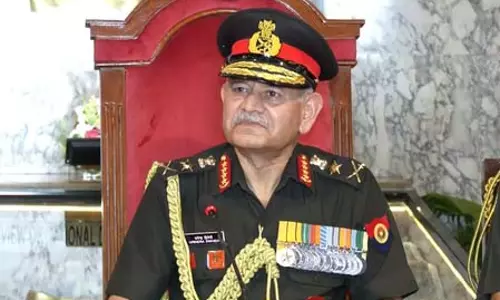 प्रत्येक सैनिक को ड्रोन उड़ाने में सक्षम होना चाहिए, कैडेटों को भविष्य के युद्धक्षेत्रों के लिए प्रशिक्षण दिया जा रहा: सेना प्रमुख प्रत्येक सैनिक को ड्रोन उड़ाने में सक्षम होना चाहिए, कैडेटों को भविष्य के युद्धक्षेत्रों के लिए प्रशिक्षण दिया जा रहा: सेना प्रमुख