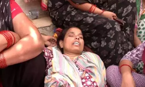 गाजियाबाद में सूर्या की हत्या के बाद आक्रोशित स्थानीय लोग, उठाई सख्त कार्रवाई की मांग