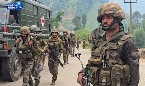Rajouri में ऑपरेशन शेरूवाली जारी, 7वें दिन भी कार्रवाई तेज Rajouri में ऑपरेशन शेरूवाली जारी, 7वें दिन भी कार्रवाई तेज