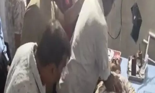 बिलासपुर आईजी ने ज्वेलरी व्यापारी हत्याकांड के आरोपियों के लिए रखा ईनाम बिलासपुर आईजी ने ज्वेलरी व्यापारी हत्याकांड के आरोपियों के लिए रखा ईनाम