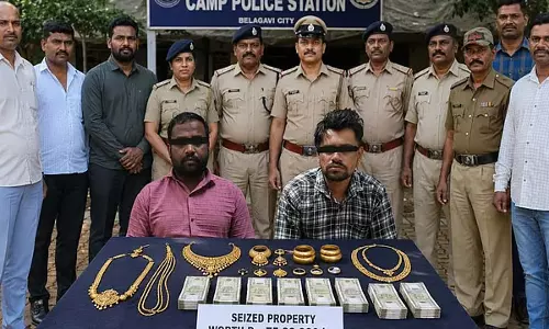 Belgaum : डॉक्टर कपल के घर 1.2 करोड़ की ज्वेलरी चोरी का खुलासा, केयरटेकर समेत दो गिरफ्तार Belgaum : डॉक्टर कपल के घर 1.2 करोड़ की ज्वेलरी चोरी का खुलासा, केयरटेकर समेत दो गिरफ्तार
