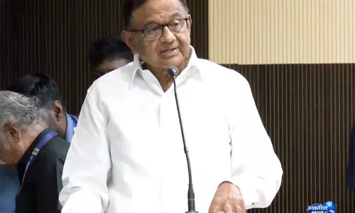 मातृभाषा और अंग्रेजी पर Chidambaram का बयान आया सामने मातृभाषा और अंग्रेजी पर Chidambaram का बयान आया सामने