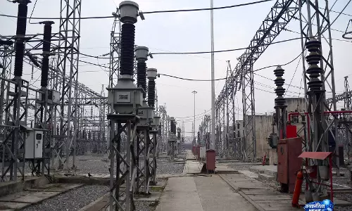 UP में जून से बिजली दरों में 10% बढ़ोतरी UP में जून से बिजली दरों में 10% बढ़ोतरी