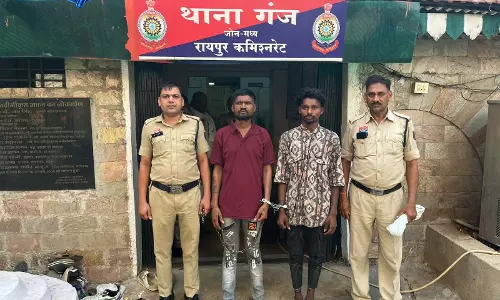 24 घंटे में हत्या का खुलासा, पुलिस ने दो आरोपियों को किया गिरफ्तार 24 घंटे में हत्या का खुलासा, पुलिस ने दो आरोपियों को किया गिरफ्तार
