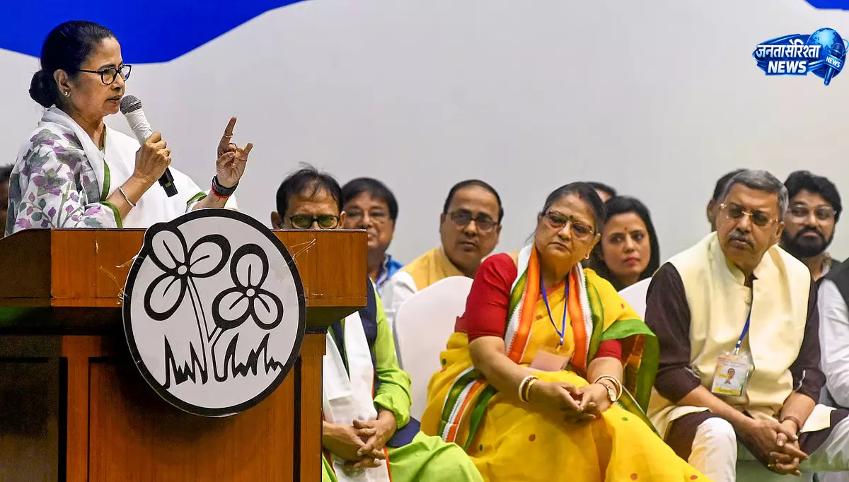 Bengal : चुनाव बाद हिंसा के खिलाफ ममता बनर्जी का 2 जून को कोलकाता में धरना प्रस्तावित Bengal : चुनाव बाद हिंसा के खिलाफ ममता बनर्जी का 2 जून को कोलकाता में धरना प्रस्तावित