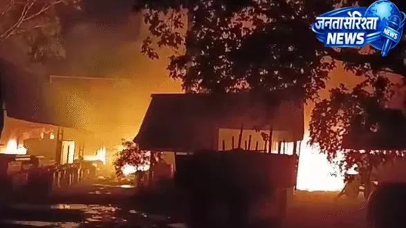Bhopal के गोविंदपुरा इंडस्ट्रियल एरिया में भीषण आग Bhopal के गोविंदपुरा इंडस्ट्रियल एरिया में भीषण आग