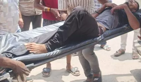 पत्नी के सुसाइड की खबर सुनकर पति ने भी जान देने की कोशिश की, परिजन सदमे में पत्नी के सुसाइड की खबर सुनकर पति ने भी जान देने की कोशिश की, परिजन सदमे में