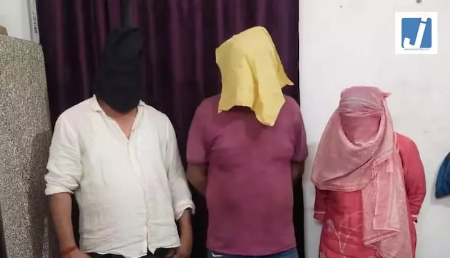 सोशल मीडिया पर दोस्ती, फिर घर बुलाकर खेल, मचा हड़कंप सोशल मीडिया पर दोस्ती, फिर घर बुलाकर खेल, मचा हड़कंप